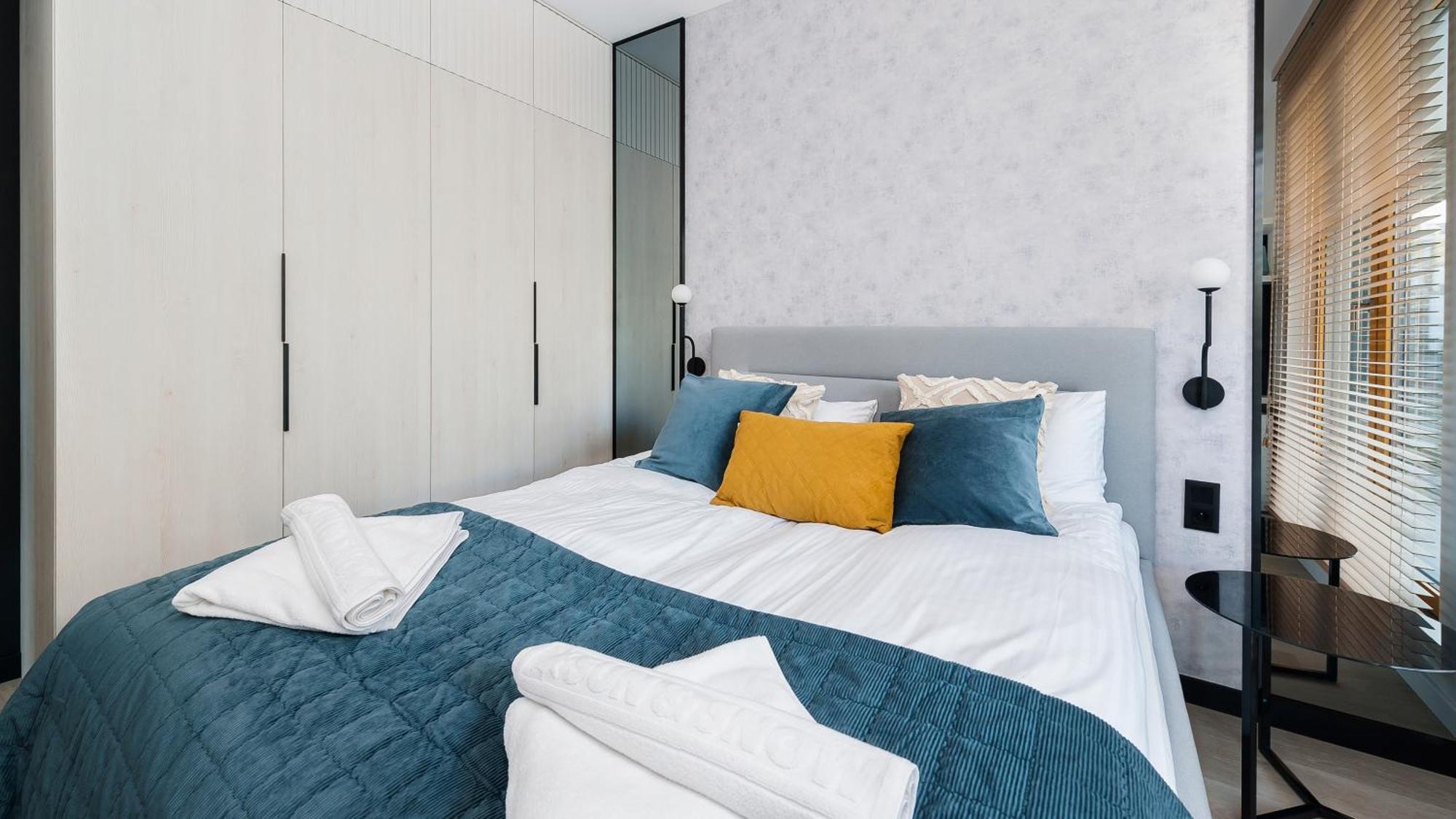Premium In Novum City Center Near The Train Station By Sun & Snow Krakow Exterior photo